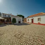 Casas Da Tia Alice - Encantadoras Em Feriehus Mafra