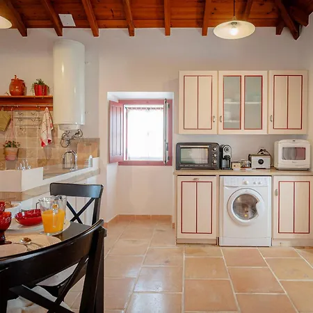 Casas Da Tia Alice - Encantadoras Em * مافرا